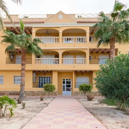 Residential Jardin Del Pintor - La Casa Amarilla