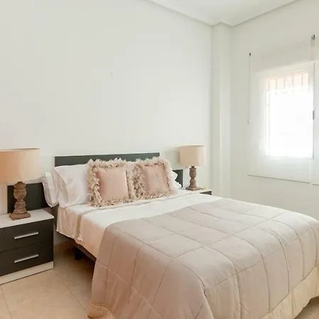 Residential Jardin Del Pintor - La Casa Amarilla * Jacarilla